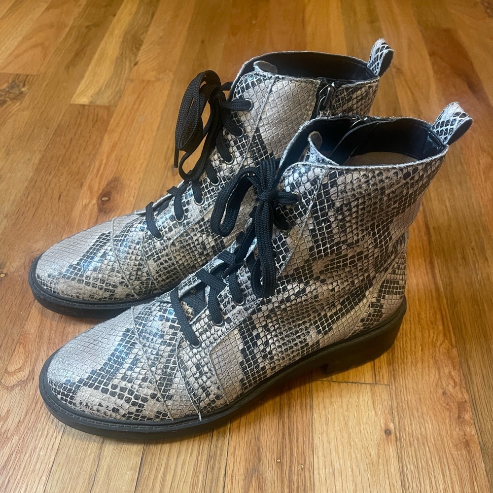 Paolo Shoes| Linea Snake Skin Combat lace up boots, size 8